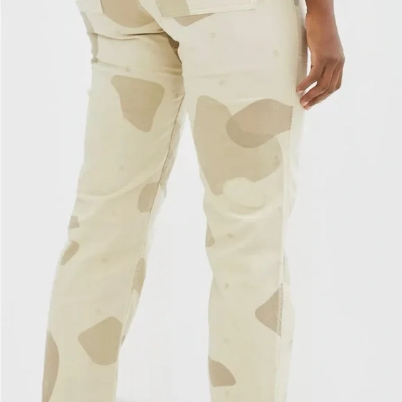 New with tags Anthropologie
Style - The Wanderer Size 30
Distressed pants
Camo - Picture 12 of 14